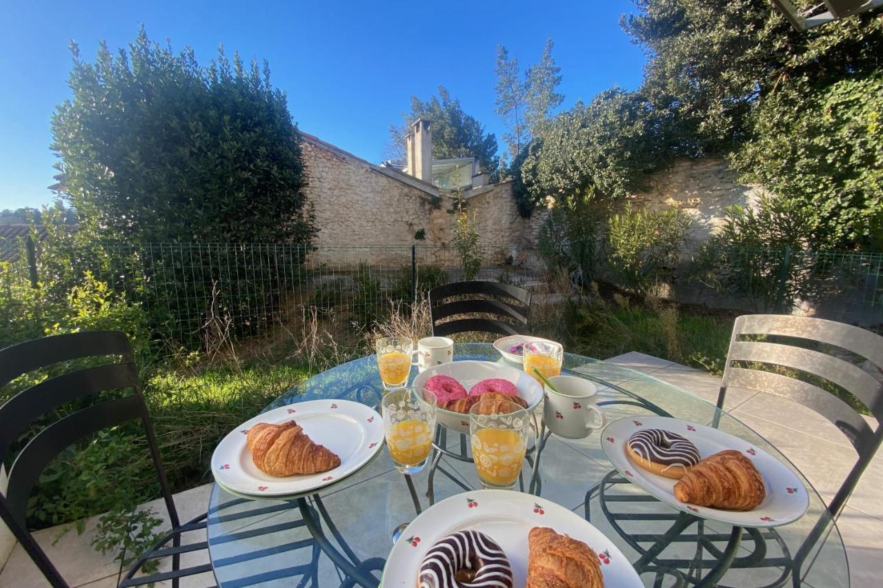 Roche Blanche - Terrasse Et Parking Lejlighed Nîmes Eksteriør billede