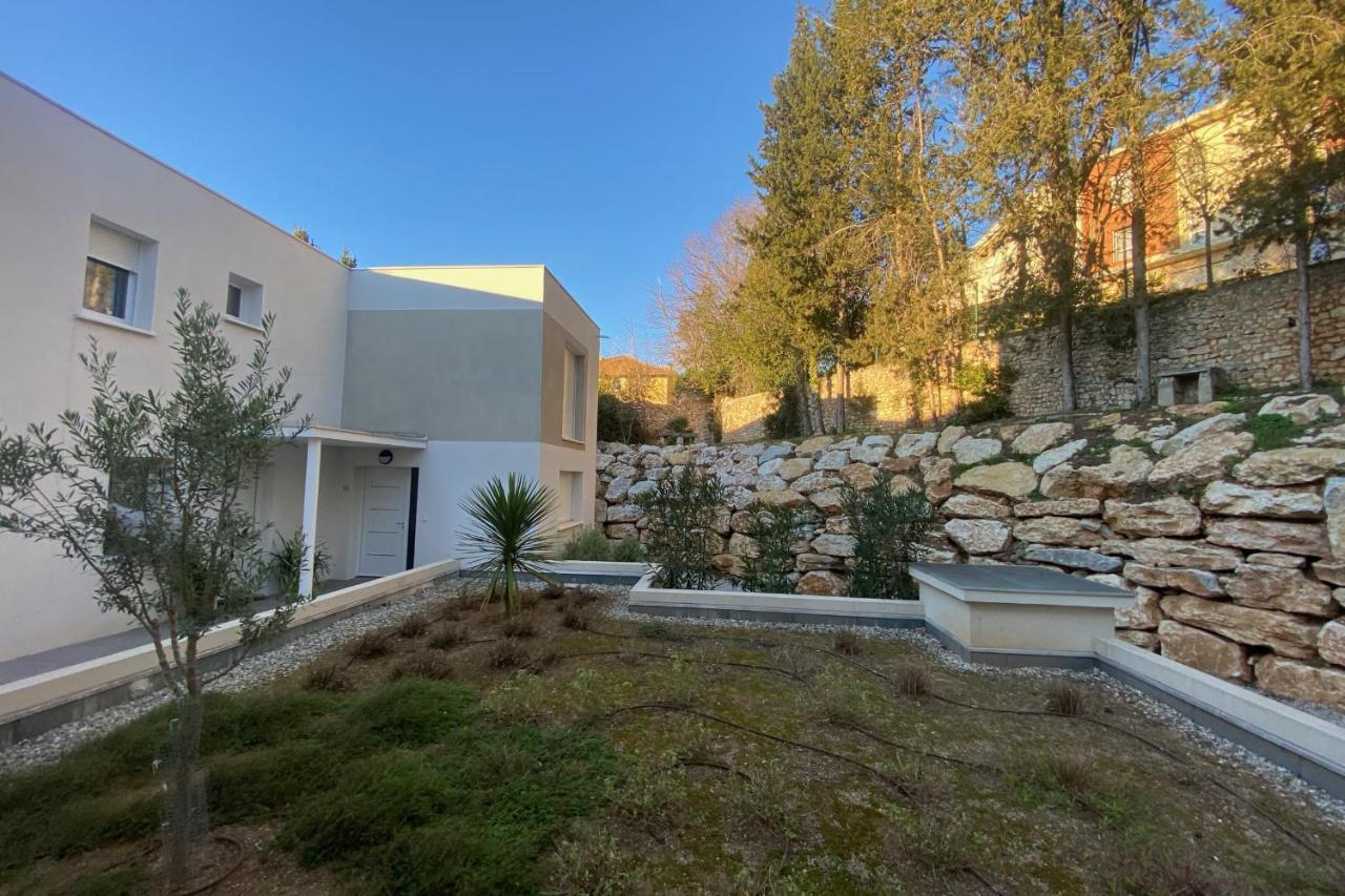 Roche Blanche - Terrasse Et Parking Lejlighed Nîmes Eksteriør billede
